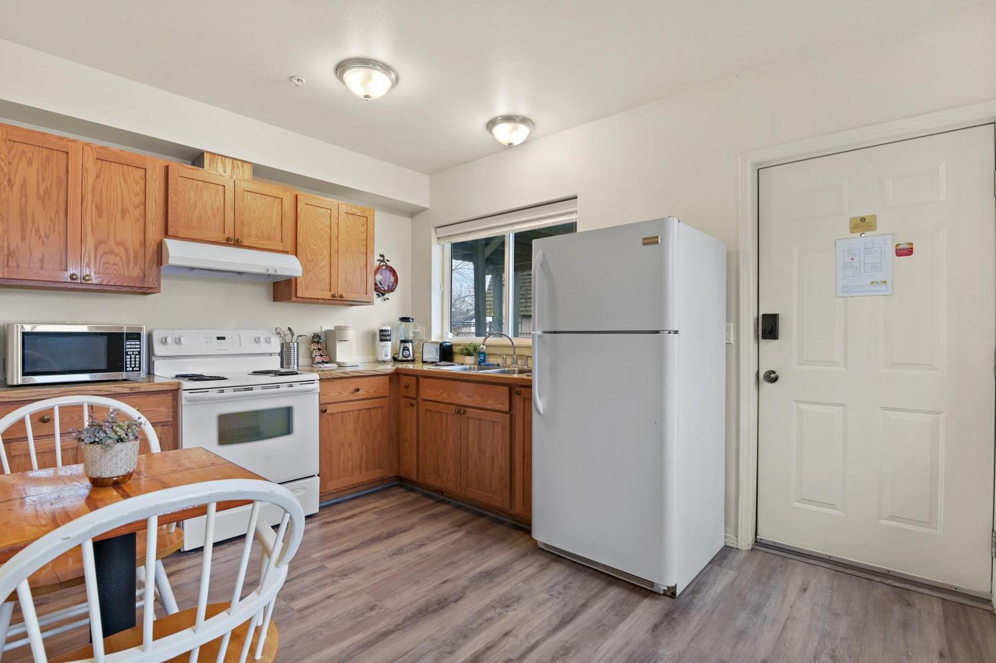 Maple Leaf Manor Suites Spokane Kültér fotó
